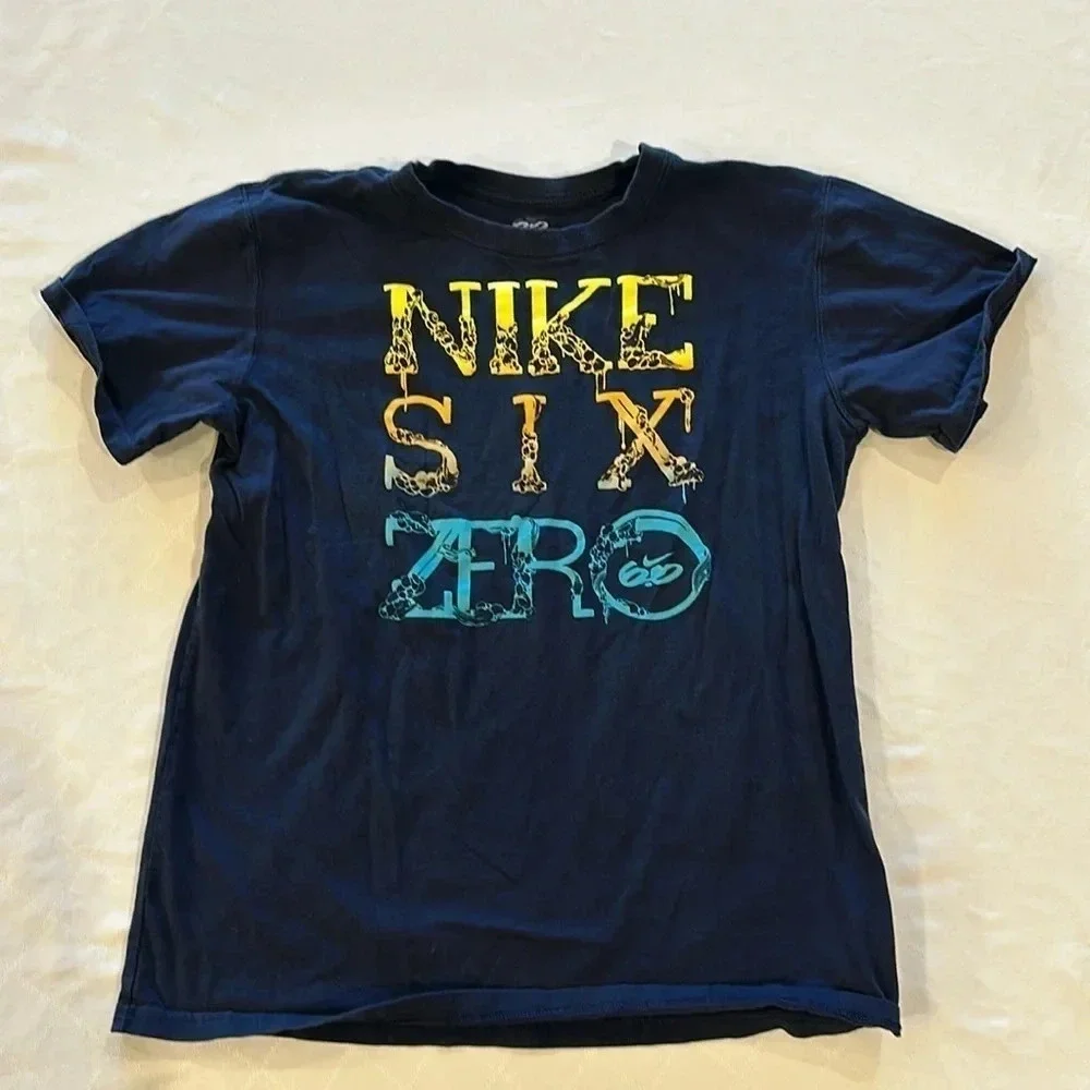 Nike 60 boys‎ tee shirt XL